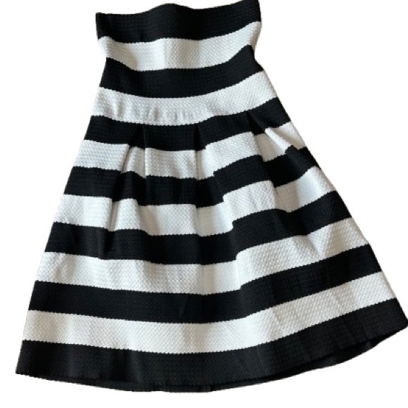 👗⚫️ DOE & RAE Black White Striped A-Line Mini Dress | Sleeveless Preppy, Size S - Picture 1 of 7